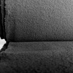 Must 100% meriinovill, 240gr, 160 cm